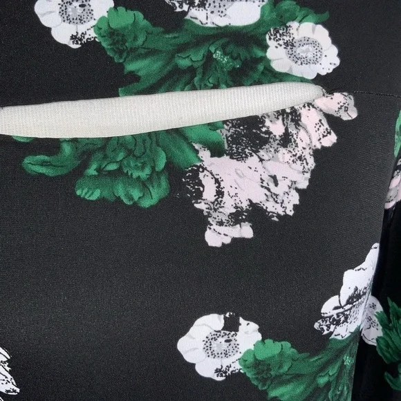 Carmen Marc Valvo Black Green White Floral 1/2 Sleeve Stretchy Blouse M - Picture 6 of 10